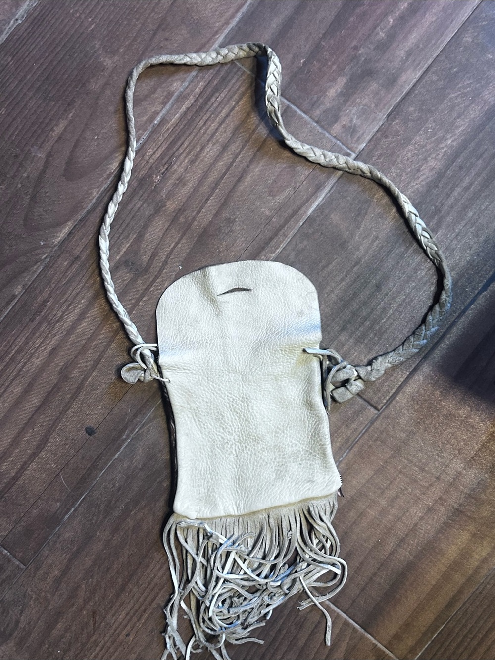 Vintage Handcrafted cowhide Fringe Crossbody Bag in Brown & Cream - Picture 4 of 5